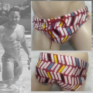 Elia Pack Up Pouch Swimsuit XL/36 waist runs small Gently worn 83% polyester